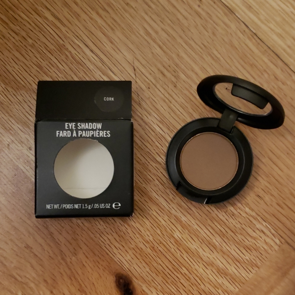 NIB MAC "Cork" Eyeshadow